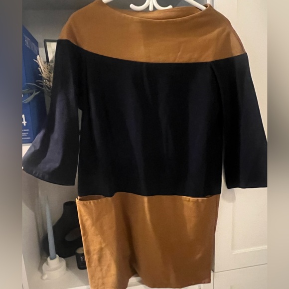 Designer Colour Block Off the Shoulder Style Dress - Picture 2 of 3